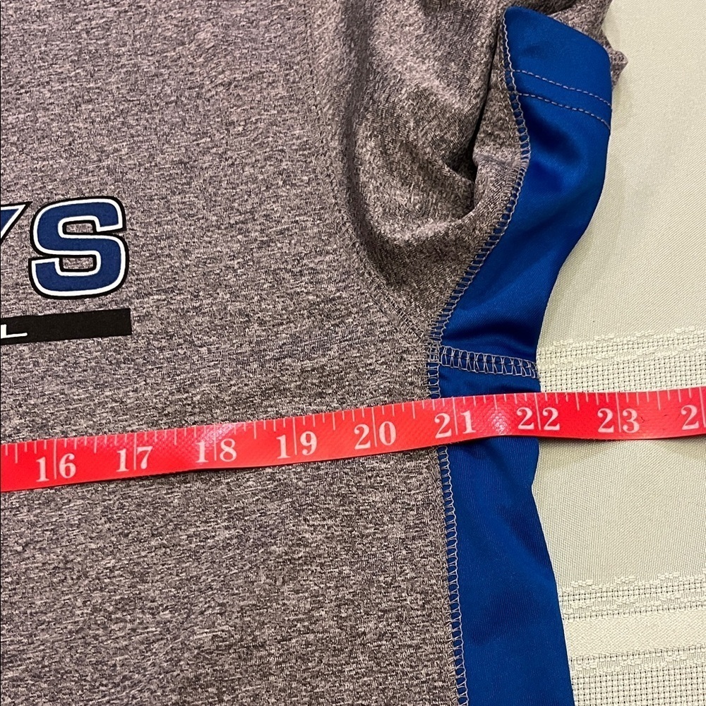 Blue and Gray Men's Tee size L - Picture 6 of 6